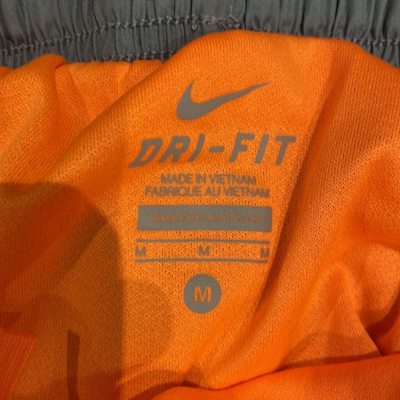 Nike shorts - Picture 3 of 3